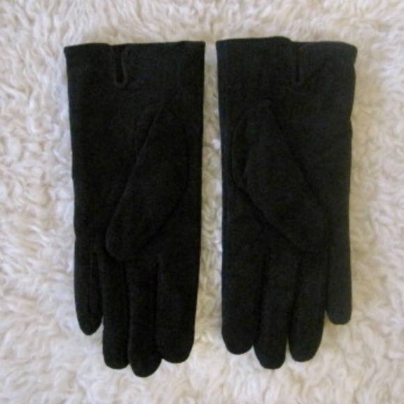 Axessimo International Suede Gloves - Picture 2 of 4